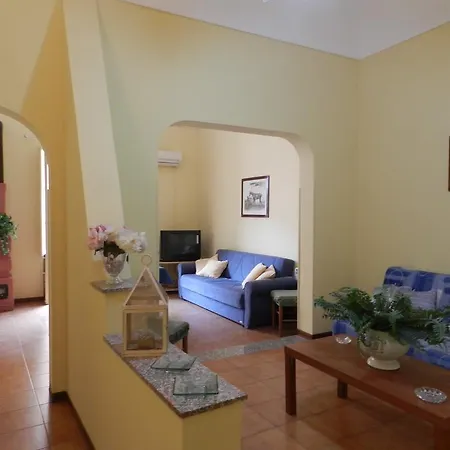 Διαμέρισμα Casa And Laura *